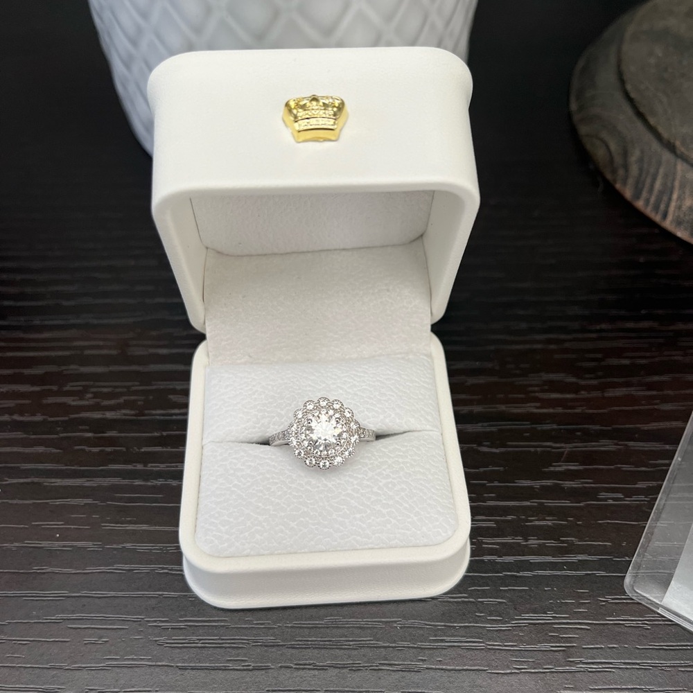 Over 1 carat Moissanite diamond tested ring size 8